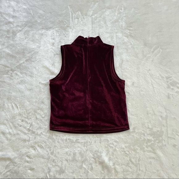 POL | Velvet Mock Neck Tank Top - Picture 4 of 4